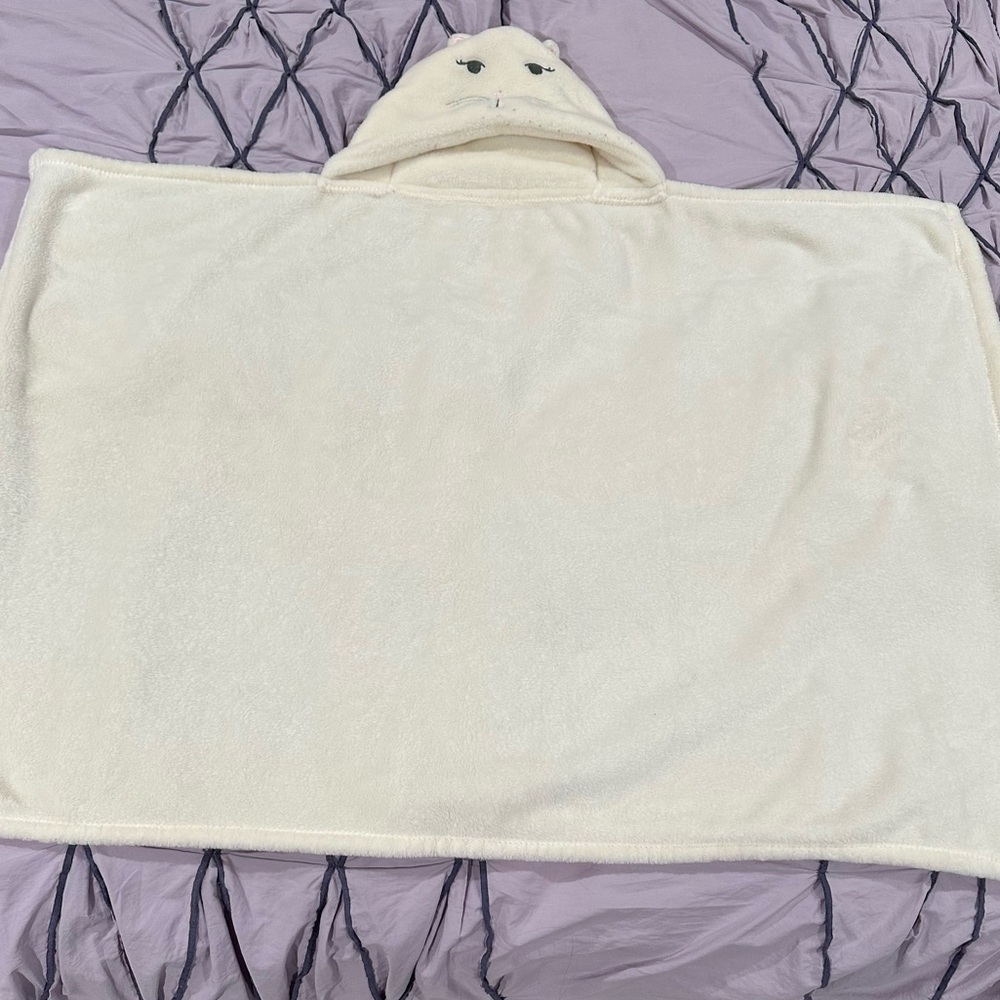 Bundle of 3 Baby Blankets: Little Giraffe, HB and Bunnies By The Bay - Picture 5 of 16